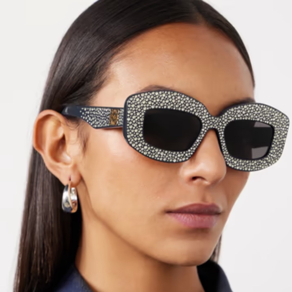 Black Gem Detail Rectangular Sunglasses - Picture 8 of 16